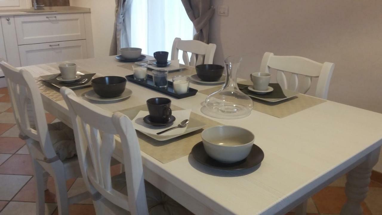 Residenza Leon Bed and Breakfast Castelnuovo del Garda Exteriör bild