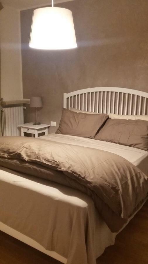Residenza Leon Bed and Breakfast Castelnuovo del Garda Exteriör bild